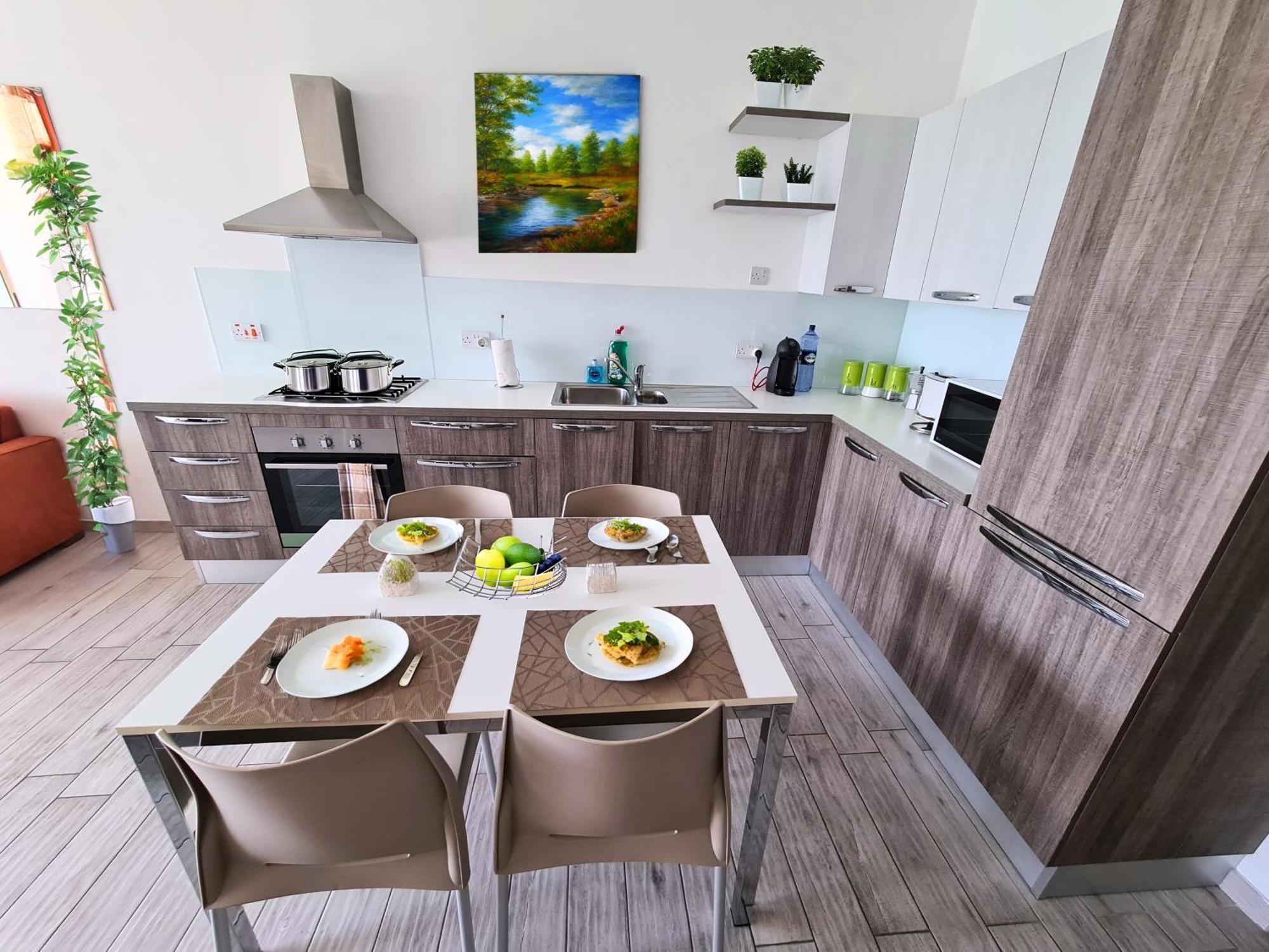 Saint Julian's Supreme Seafront Apt With Balcony In St.Julian'S מראה חיצוני תמונה